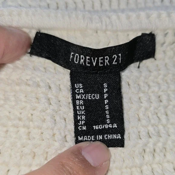 Women's Crochet Halter Bralette Top Size S Ivory Floral Embroidered Boho - Picture 4 of 7